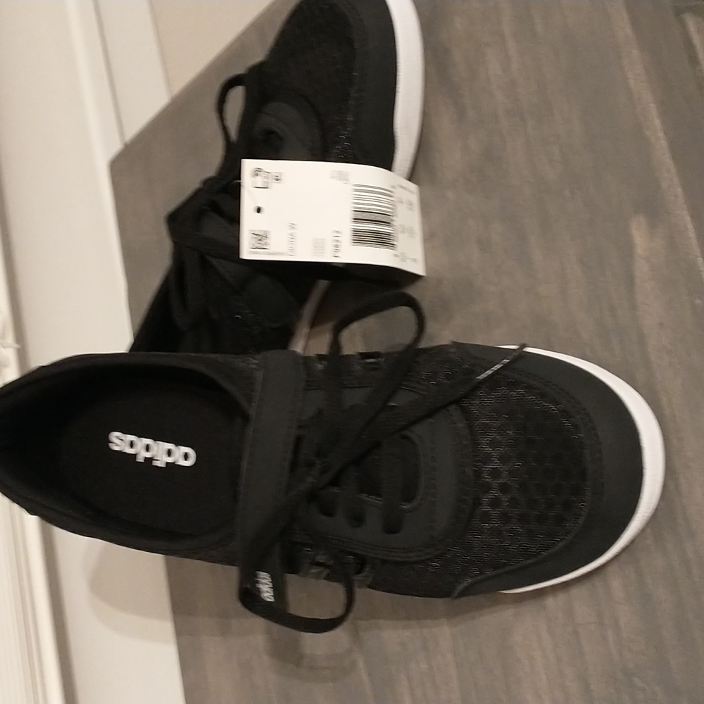 Adidas Tennis Shoe